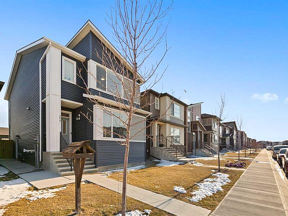 3rd image of 286 N Cornerstone Cres NE