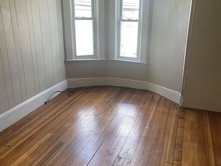 107 Ames Ststore — Photo 15