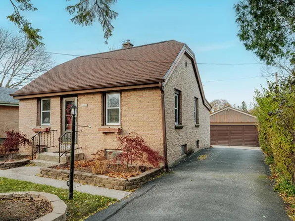 11510 West Wisconsin AVENUE, Wauwatosa, WI 53226