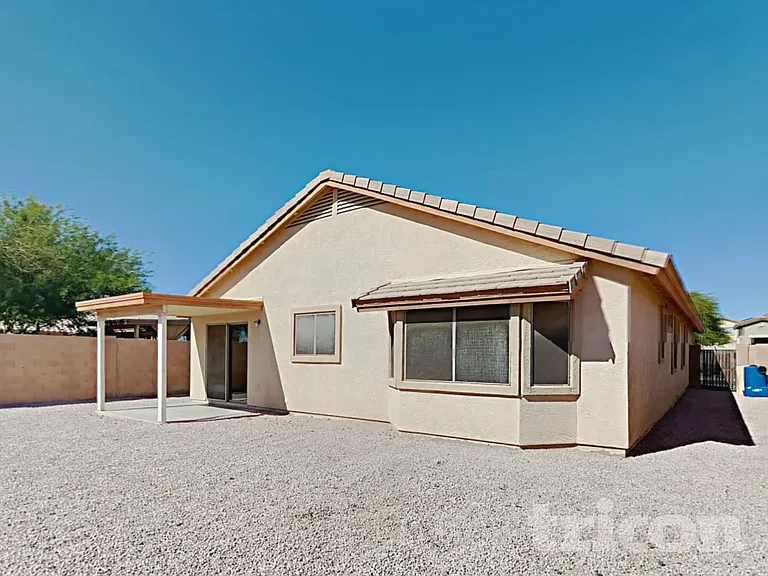 25683 W Saint Kateri Dr — Photo 18