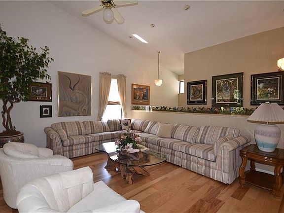3rd image of 1636 Starling Dr #205