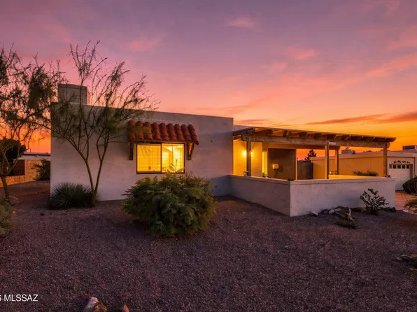 81 E Santa Chalice Dr, Green Valley, AZ 85614