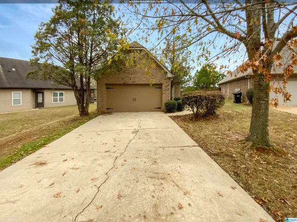 4555 Rosser Loop Dr, Bessemer, AL 35022