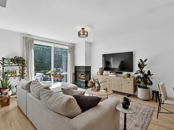 2809 N Wolcott Ave Unit I, Chicago, IL 60657