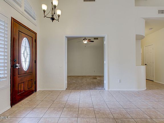4th image of 3242 E Jacinto Ave