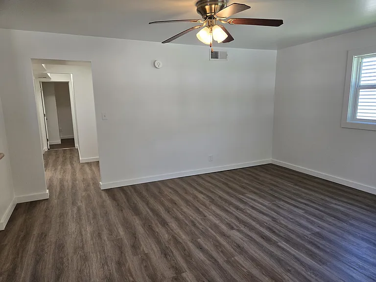 829 Kendall Ave S — Photo 6
