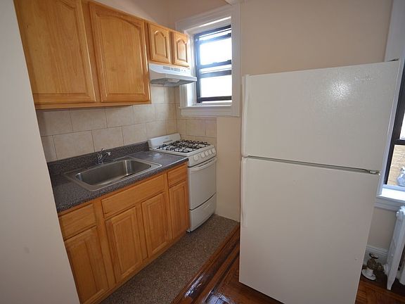 3rd image of 25-58 35th St #333D
