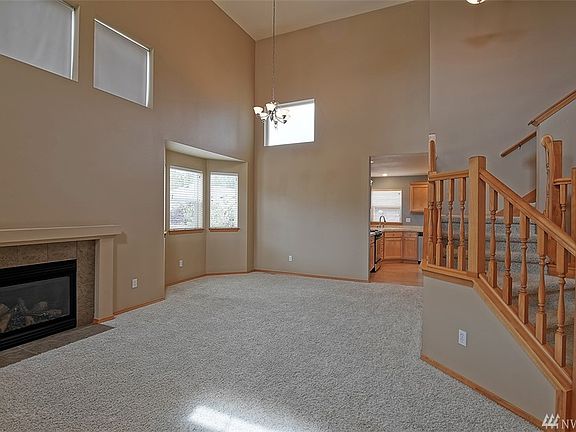 4th image of 10907 34th Pl NE