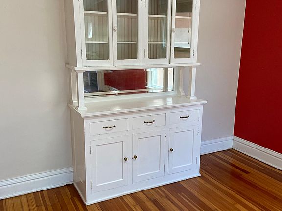 Built in Buffet