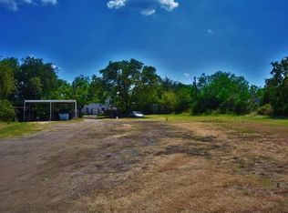 1201 E Fishcreek Rd, Grand Prairie, TX 75052