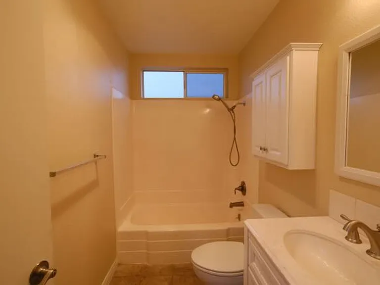 CAM353 — Photo 5