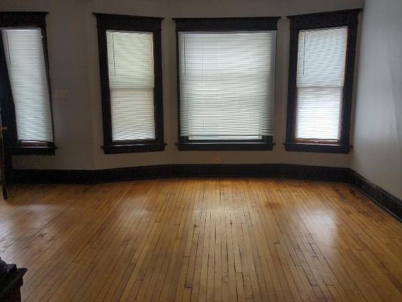 2nd image of 2623 N Palmer St #2623