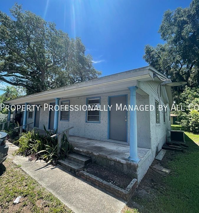 1st image of 2430 Tanglewood St #4