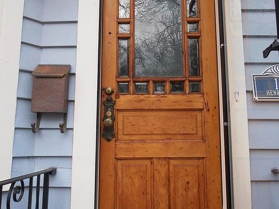 2nd image of 1201 Henry St