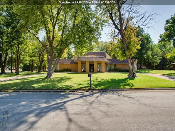 2621 Rockwood Rd, Enid, OK 73703