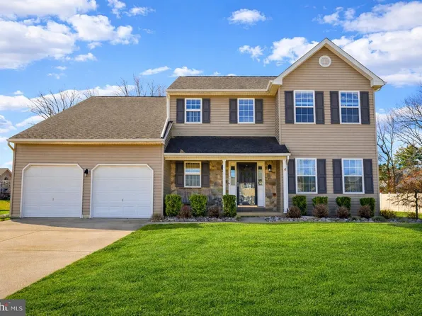 13 Cardinal Ln, Sicklerville, NJ 08081