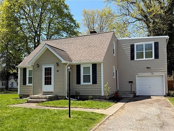 2nd image of 47 Woodside Ln