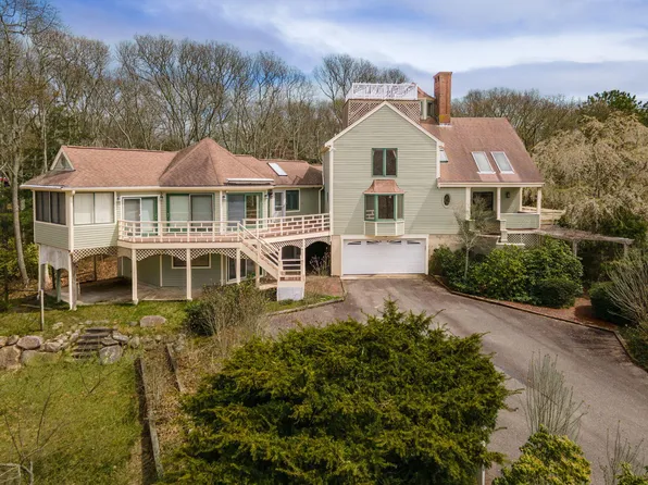 2 Hibbs Lane, West Falmouth, MA 02540