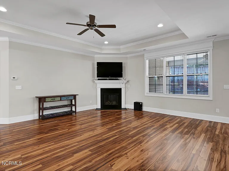 804 Ovates Ln — Photo 7