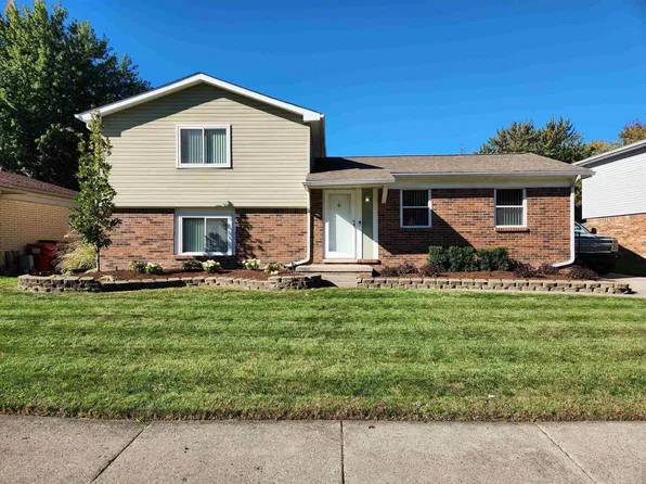 42619 Walker St, Clinton Township, MI 48038