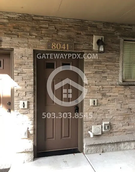 8041 NE Miriam Way — Photo 2
