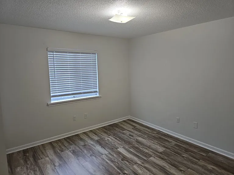 435 Haltiwanger Rd #5 — Photo 9
