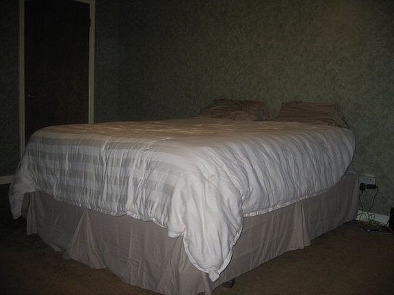 5th image of 150 Flax Ct