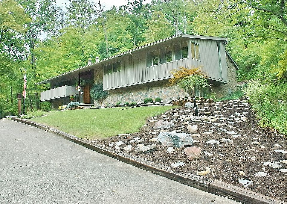 1st image of 1273 Sweetwater Dr