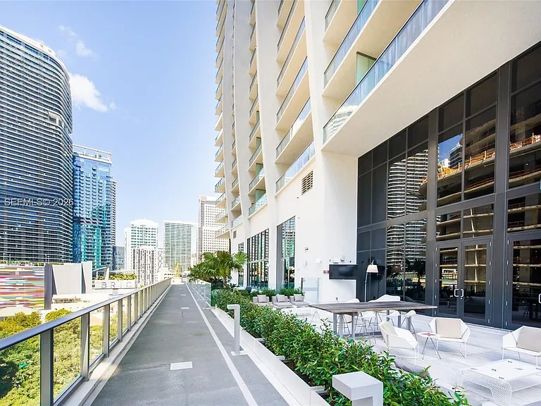 1010 Brickell Ave #2910 — Photo 41