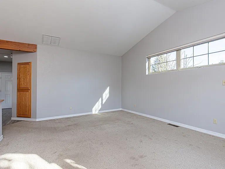 40 Sunshine Ct #3 — Photo 7