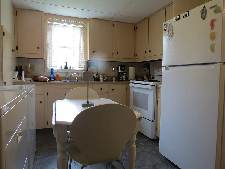 34A Dover Rd — Photo 3