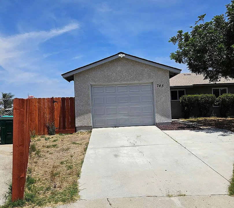745 Rene Ct