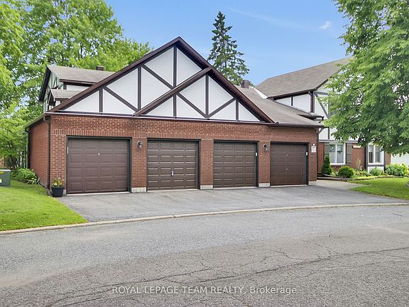 2nd image of 10 Stonehill Ct #B