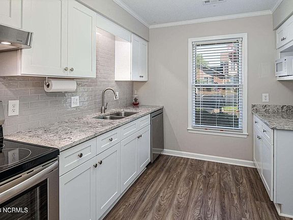 3rd image of 1868 Quail Ridge Rd APT D