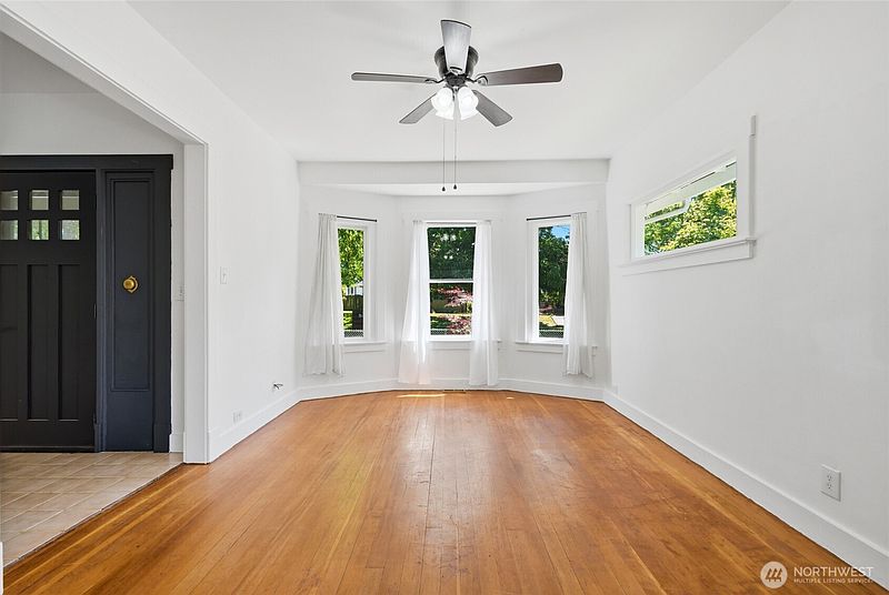 5th image of 2312 Baker Avenue