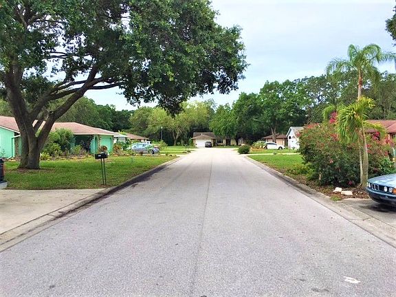 5th image of 2483 McGuffy Cir