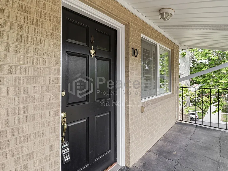 122 N N St #10 — Photo 2