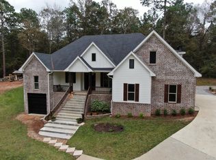 21 Meadowview Ln, Sumrall, MS 39482