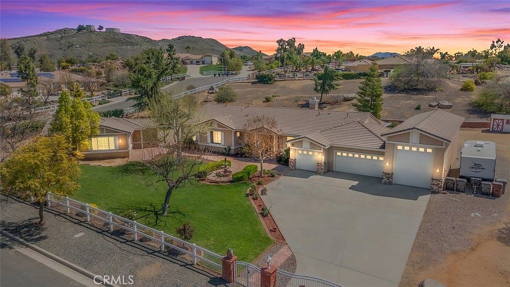 iio♡ 03da605602c286dabd3718d3335b74