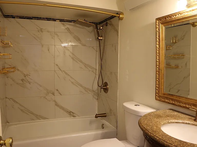 17911 W Big Lake Blvd #5 — Photo 6