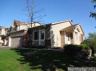 1551 Summit Shores Vis, Burnsville, MN 55306