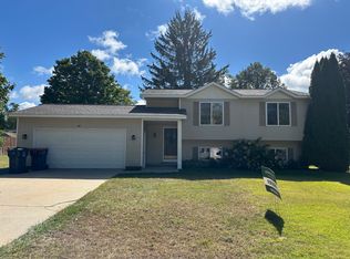 168 E 39th St, Holland, MI 49423