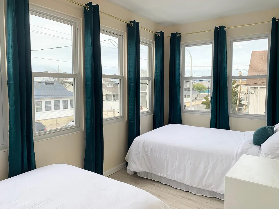 121 Blaine Ave #3