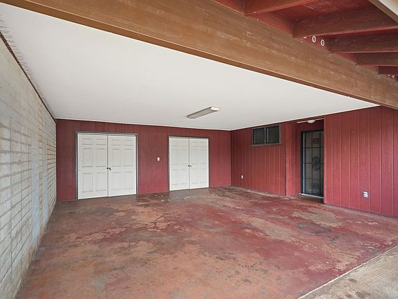 2nd image of 4123 Puaole St