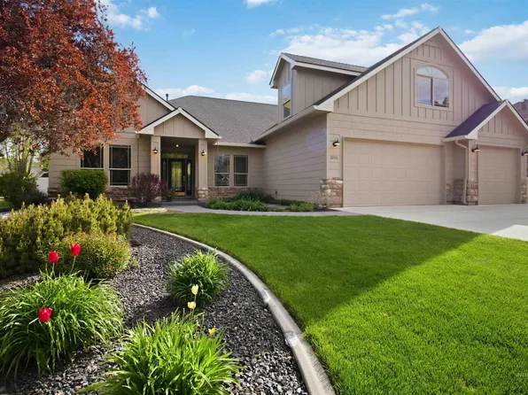 2200 W Forest Hill Ct, Eagle, ID 83616