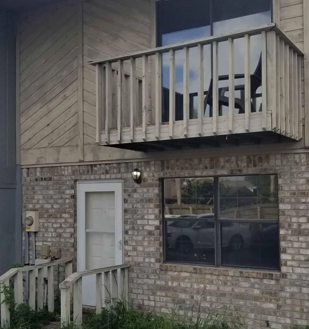 2 bed, 1.5 bath, 1200 sqft, $1,175 — Photo 2