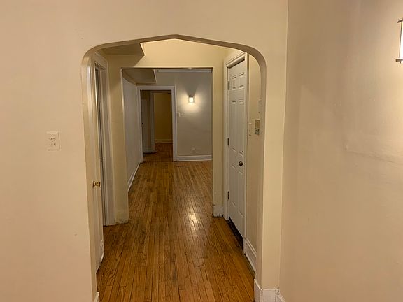 4th image of 7545 S Essex Ave APT 3