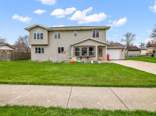 6211 W 87th St, Oak Lawn, IL 60453