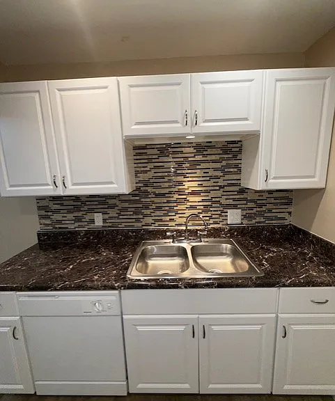 Sorrento Apartments — Photo 18