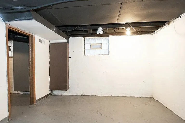 2049 W 106th St #3 — Photo 9